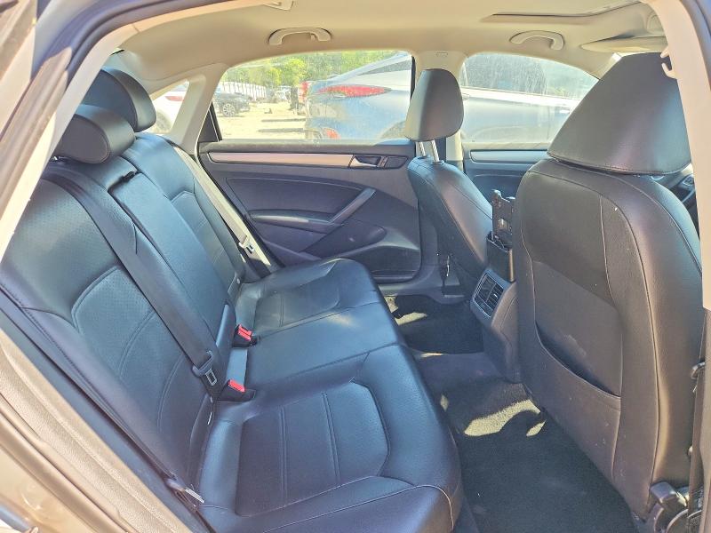 51490226 :رقم المزاد ، 1VWBS7A32EC046582 vin ، 2014 Volkswagen Passat مزاد بيع