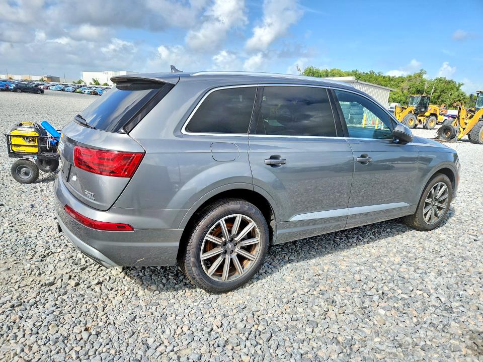 2017 Audi Q7 მანქანა იყიდება აუქციონზე, vin: WA1LAAF79HD019391, აუქციონის ნომერი: 55109966
