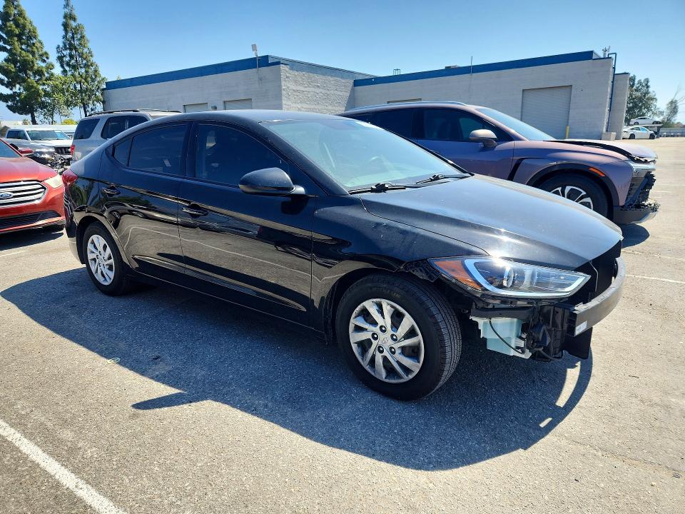 Продажа на аукционе авто 2018 Hyundai Elantra, vin: 5NPD74LF0JH299739, номер лота: 53729116