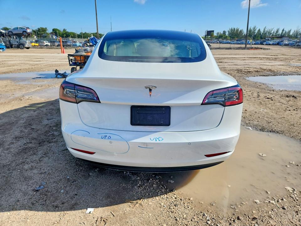 52714876 :رقم المزاد ، 5YJ3E1EB8LF640333 vin ، 2020 Tesla Model 3 مزاد بيع