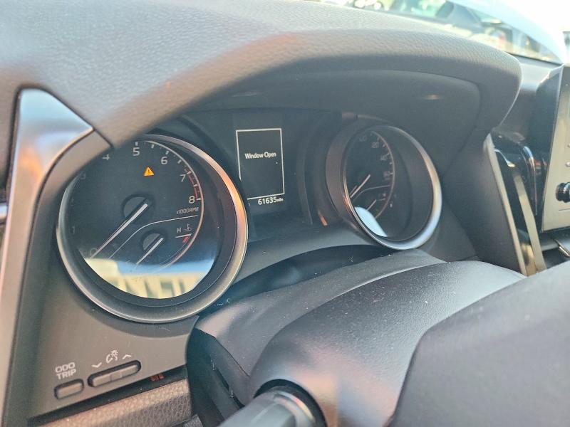 52451176 :رقم المزاد ، 4T1G11AK4NU038974 vin ، 2022 Toyota Camry مزاد بيع