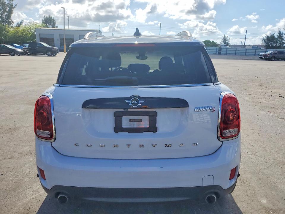 Продажа на аукционе авто 2020 Mini Cooper, vin: WMZYW7C07L3L26337, номер лота: 53668236