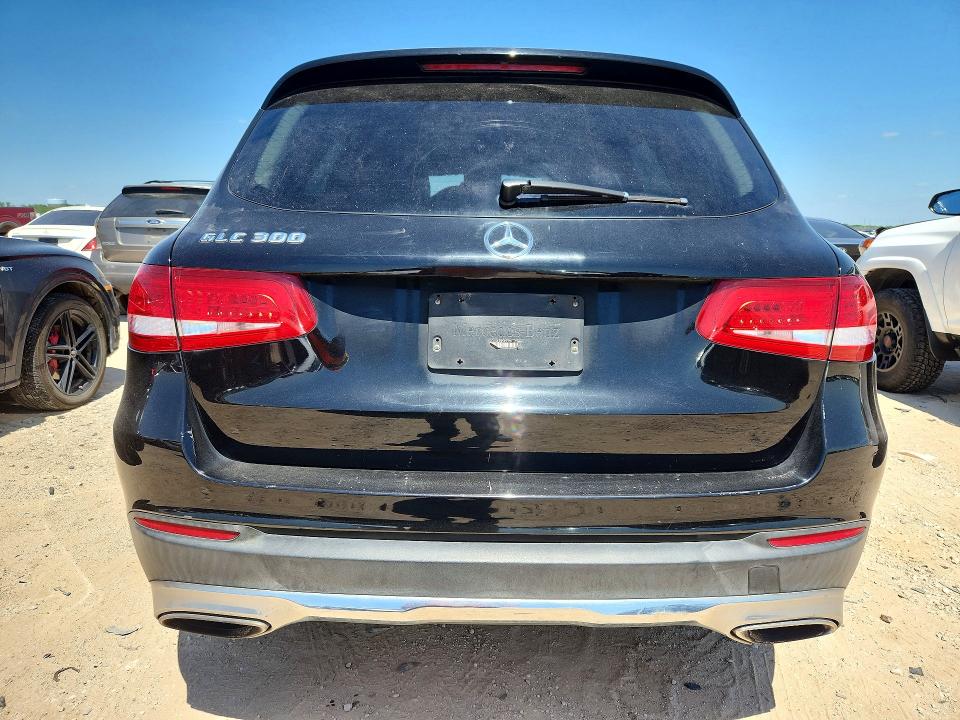53720946 :رقم المزاد ، WDC0G4JB9GF011633 vin ، 2016 Mercedes-benz Glc مزاد بيع