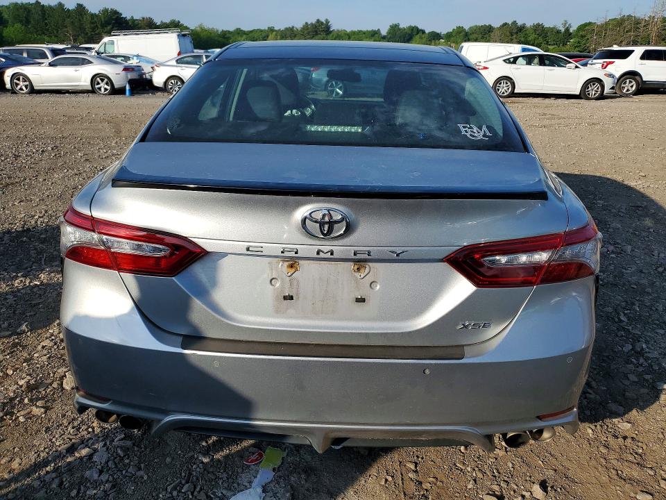 2018 Toyota Camry მანქანა იყიდება აუქციონზე, vin: 4T1B61HK6JU120409, აუქციონის ნომერი: 54213166
