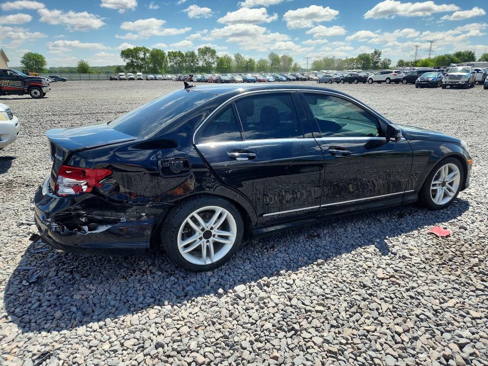 53583286 :رقم المزاد ، WDDGF8BB6CR214832 vin ، 2012 Mercedes-benz C مزاد بيع