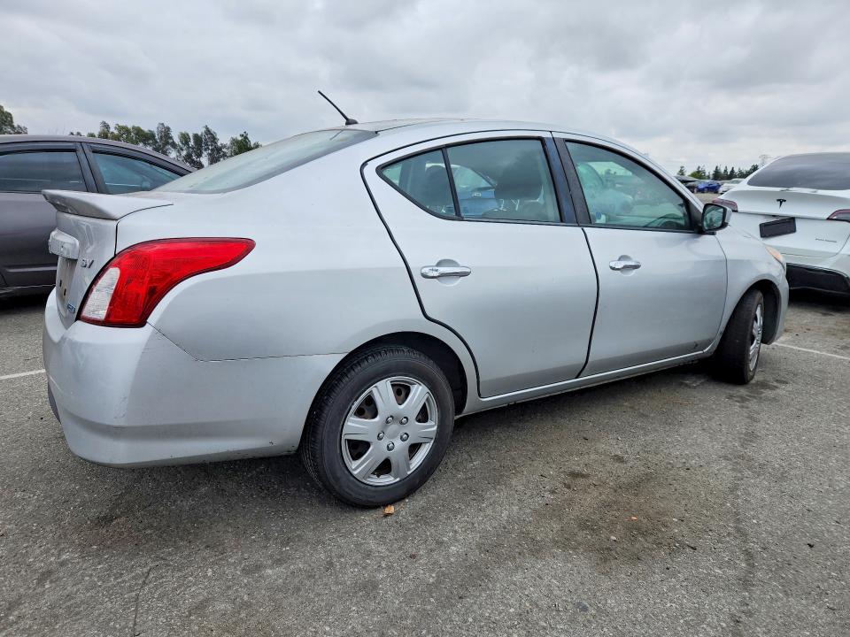 54697376 :رقم المزاد ، 3N1CN7APXGL826843 vin ، 2016 Nissan Versa مزاد بيع