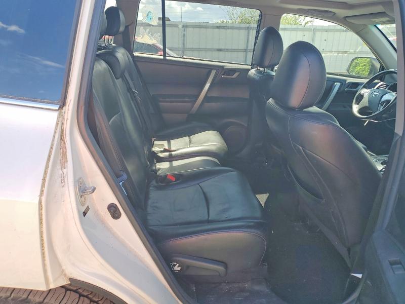 Продажа на аукционе авто 2013 Toyota Highlander, vin: 5TDBK3EH3DS199731, номер лота: 55391466