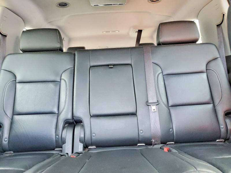 52026726 :رقم المزاد ، 1GNSCJKC0FR293326 vin ، 2015 Chevrolet Suburban مزاد بيع