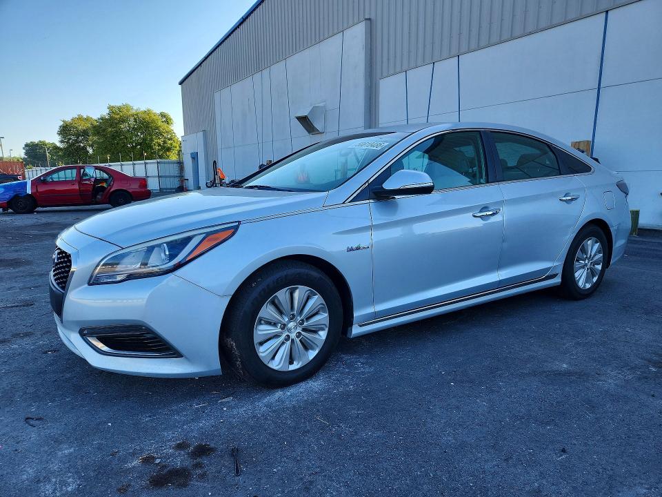 Продаж на аукціоні авто 2017 Hyundai Sonata Hybrid, vin: KMHE24L38HA064317, номер лоту: 50810486