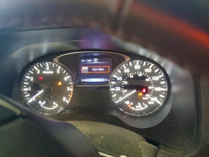 54187256 :رقم المزاد ، 5N1DR2MM6HC656340 vin ، 2017 Nissan Pathfinder مزاد بيع