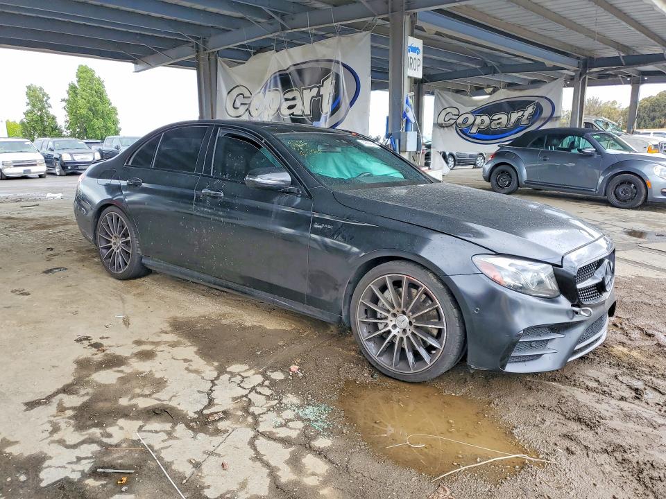 55068166 :رقم المزاد ، WDDZF6EB3HA201065 vin ، 2017 Mercedes-benz E مزاد بيع