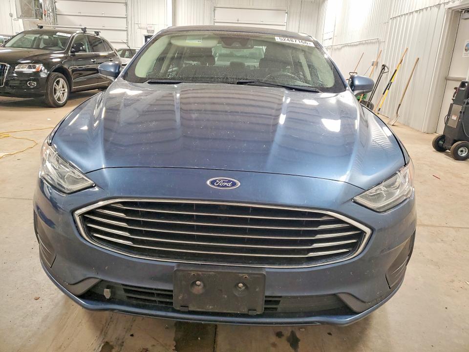 52487166 :رقم المزاد ، 3FA6P0HD6KR103803 vin ، 2019 Ford Fusion مزاد بيع