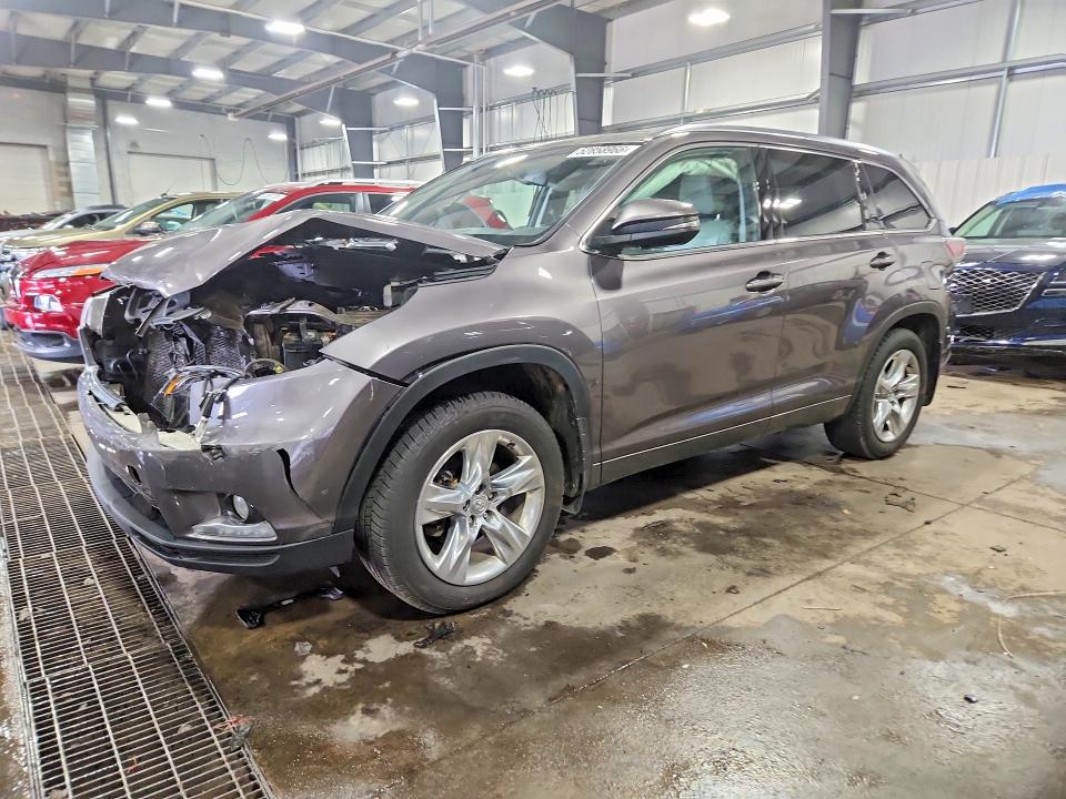 52858966 :رقم المزاد ، 5TDDKRFH7FS084031 vin ، 2015 Toyota Highlander مزاد بيع