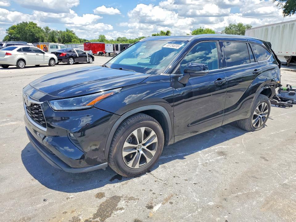 53734036 :رقم المزاد ، 5TDGZRAH8MS086366 vin ، 2021 Toyota Highlander مزاد بيع