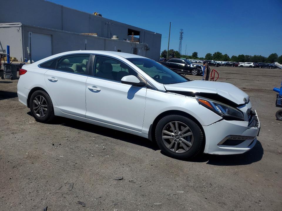 53170176 :رقم المزاد ، 5NPE24AF8FH207094 vin ، 2015 Hyundai Sonata مزاد بيع