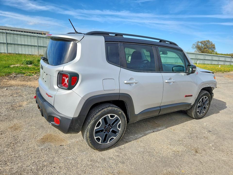 52424296 :رقم المزاد ، ZACCJBCB1HPF74101 vin ، 2017 Jeep Renegade مزاد بيع
