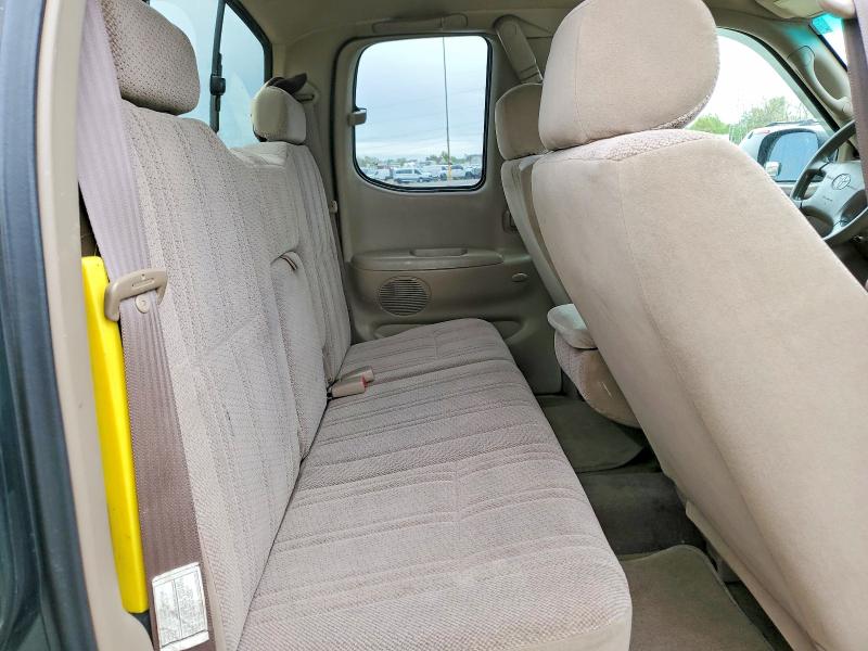 52011556 :رقم المزاد ، 5TBBT4418YS109754 vin ، 2000 Toyota Tundra مزاد بيع