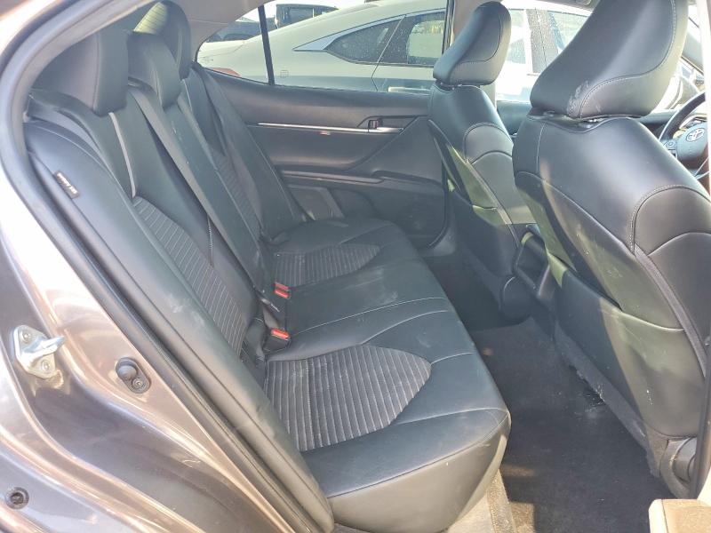 53118796 :رقم المزاد ، 4T1G11AK7NU698202 vin ، 2022 Toyota Camry مزاد بيع