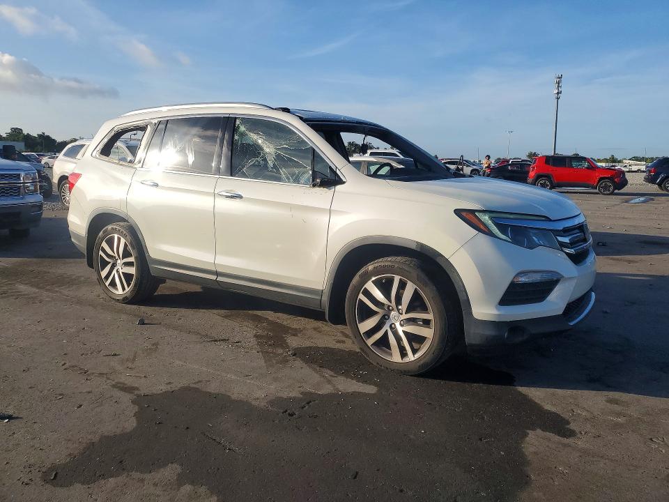 Продаж на аукціоні авто 2017 Honda Pilot, vin: 5FNYF5H93HB007698, номер лоту: 54400936