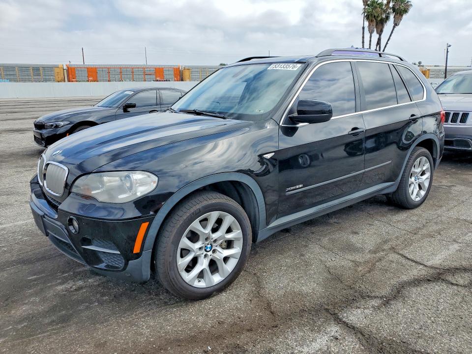 53133576 :رقم المزاد ، 5UXZV4C52D0E12967 vin ، 2013 Bmw X5 مزاد بيع