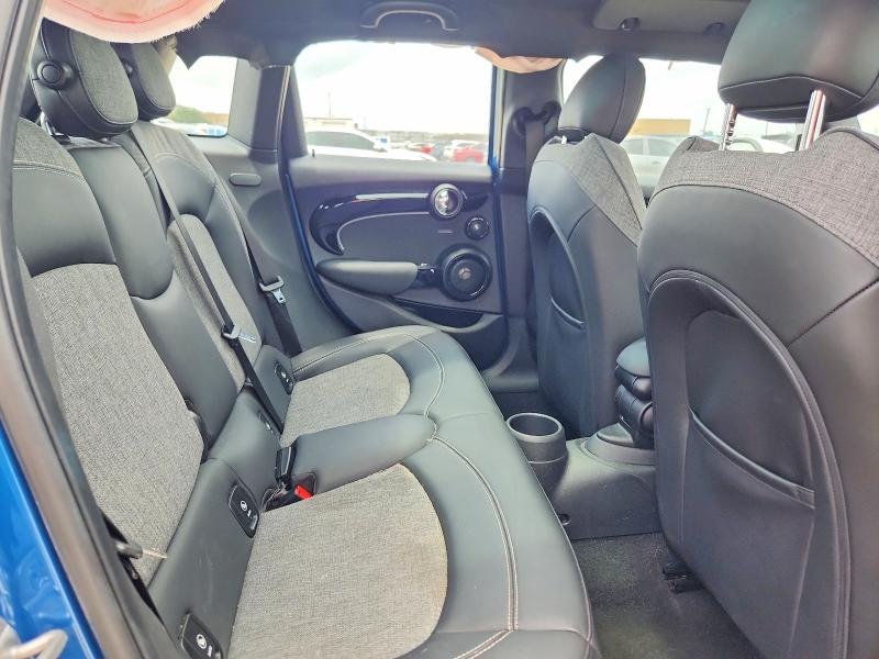 Продаж на аукціоні авто 2023 Mini Cooper, vin: WMW53DK06P2S64367, номер лоту: 55204546