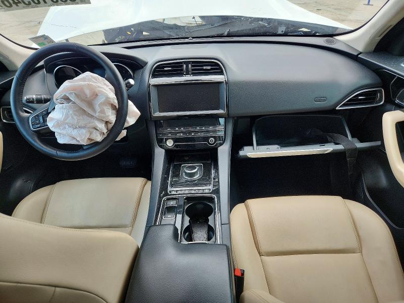 2020 Jaguar F-pace მანქანა იყიდება აუქციონზე, vin: SADCS2FX1LA640552, აუქციონის ნომერი: 53010546