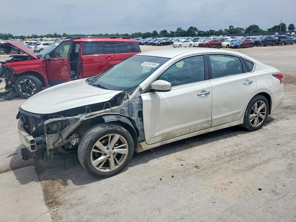 54154186 :رقم المزاد ، 1N4AL3APXFN400139 vin ، 2015 Nissan Altima مزاد بيع