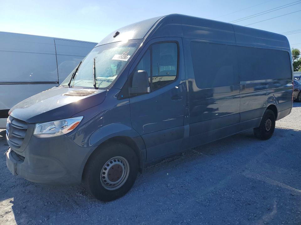 Auction sale of the 2019 Mercedes Benz Sprinter, vin: WD4PF1CD9KP137715, lot number: 53509396