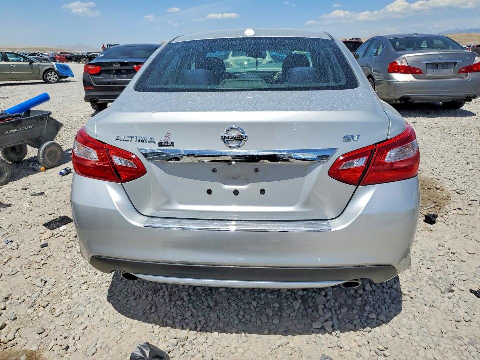 2017 Nissan Altima მანქანა იყიდება აუქციონზე, vin: 1N4AL3AP8HC236095, აუქციონის ნომერი: 54707746