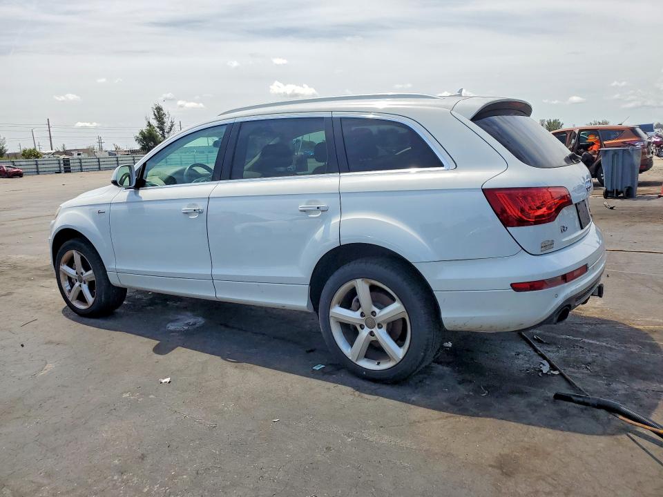 2015 Audi Q7 მანქანა იყიდება აუქციონზე, vin: WA1DGAFE6FD003504, აუქციონის ნომერი: 53210836