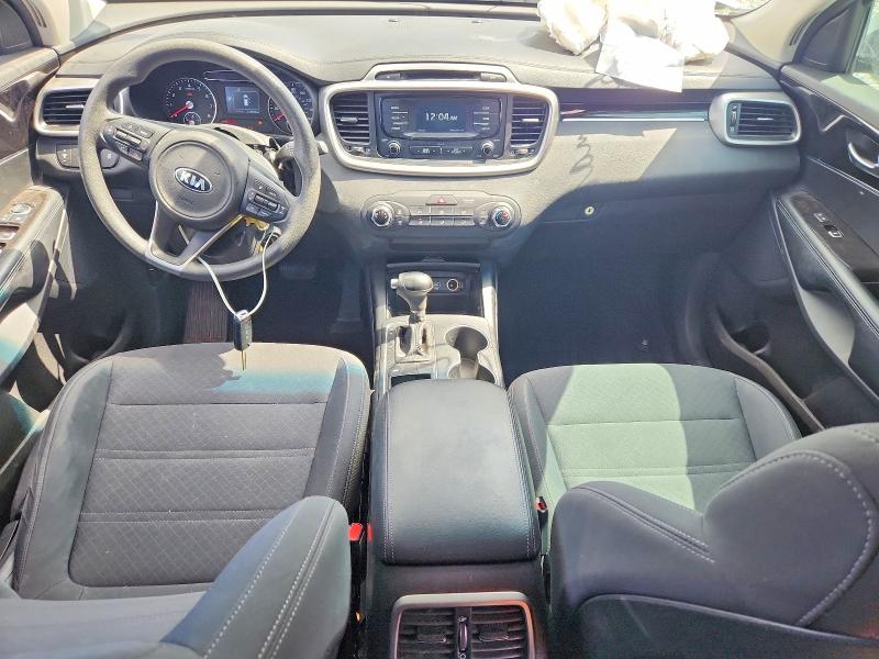 52468106 :رقم المزاد ، 5XYPG4A33JG358411 vin ، 2018 Kia Sorento مزاد بيع