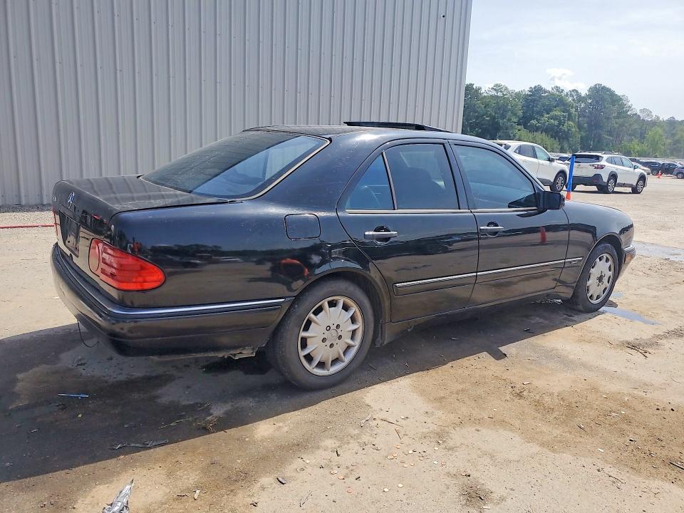 Продажа на аукционе авто 1999 Mercedes-benz E, vin: WDBJF70H6XA850879, номер лота: 52711456