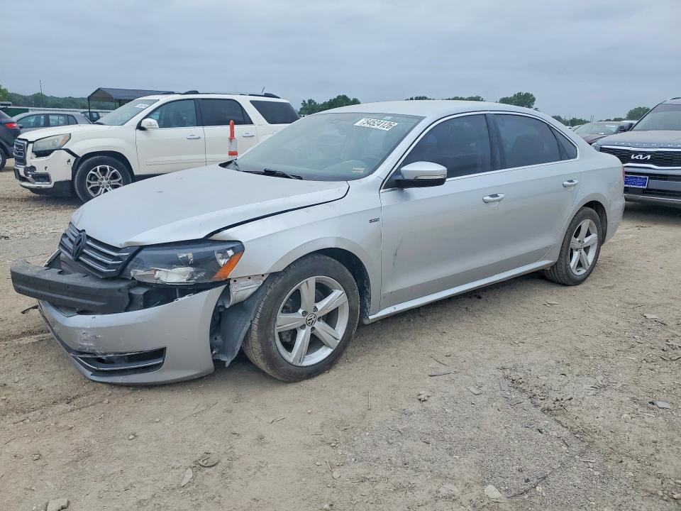 54524126 :رقم المزاد ، 1VWAT7A38FC104270 vin ، 2015 Volkswagen Passat مزاد بيع