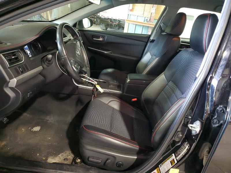 52240076 :رقم المزاد ، 4T1BF1FK2FU957457 vin ، 2015 Toyota Camry مزاد بيع