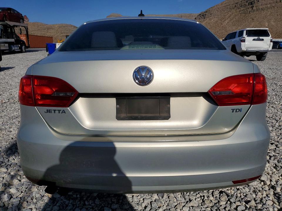 2011 Volkswagen Jetta მანქანა იყიდება აუქციონზე, vin: 3VWLL7AJ3BM122661, აუქციონის ნომერი: 52402856