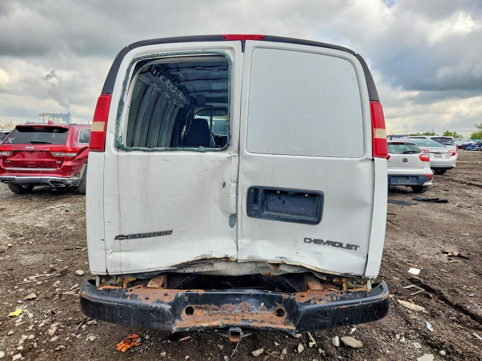 2005 Chevrolet Express G3500 მანქანა იყიდება აუქციონზე, vin: 1GCHG35V951151201, აუქციონის ნომერი: 52033636