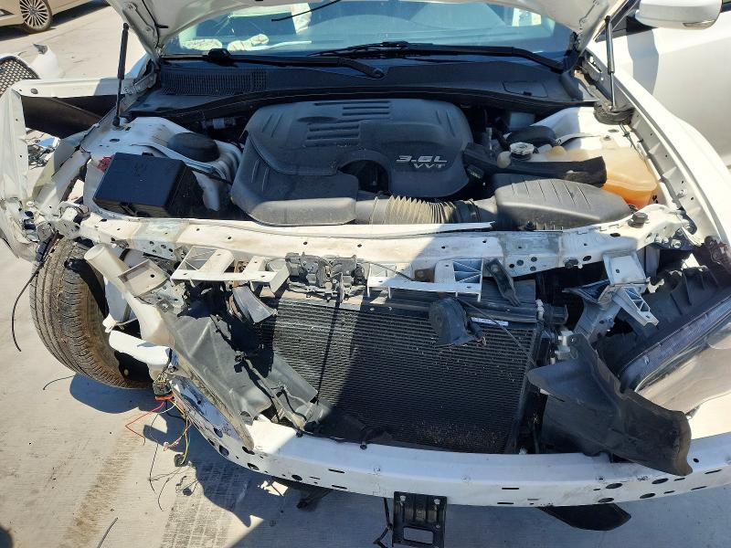 53720406 :رقم المزاد ، 2C3CCASG3NH236945 vin ، 2022 Chrysler 300 مزاد بيع
