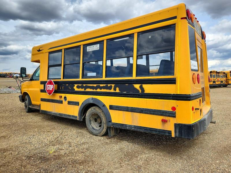 52350156 :رقم المزاد ، 1GD373BG4B1172366 vin ، 2011 Gmc Micro Bird G3500 مزاد بيع