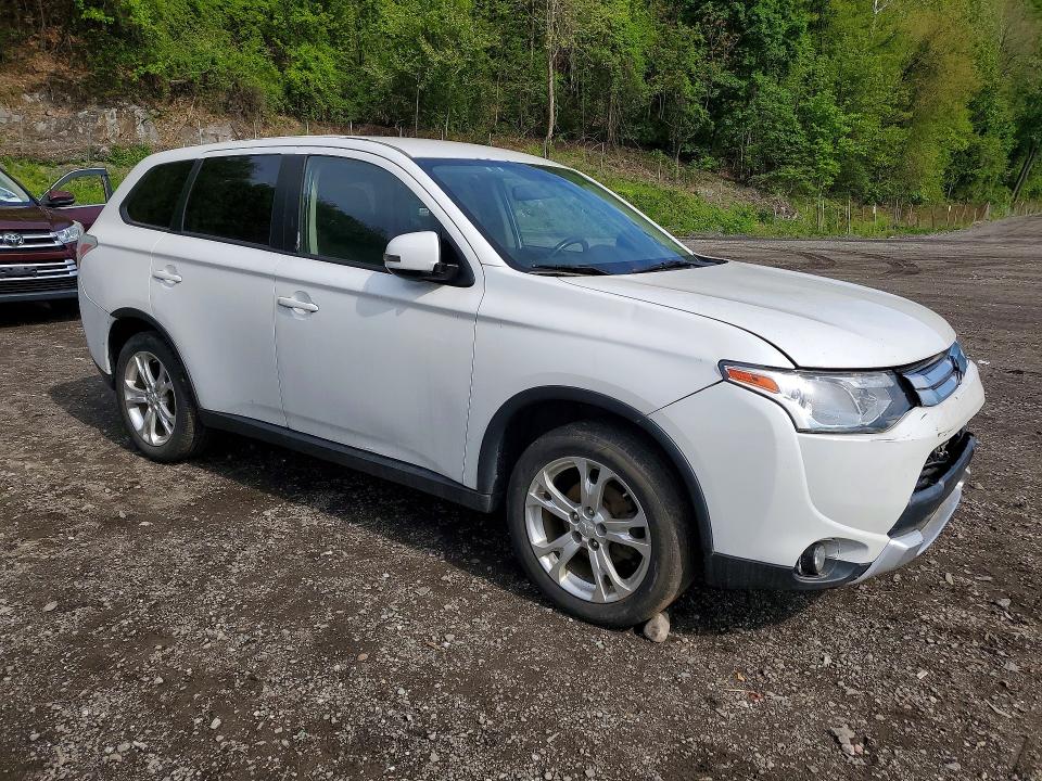 Продаж на аукціоні авто 2015 Mitsubishi Outlander, vin: JA4AZ3A3XFZ000901, номер лоту: 53029546
