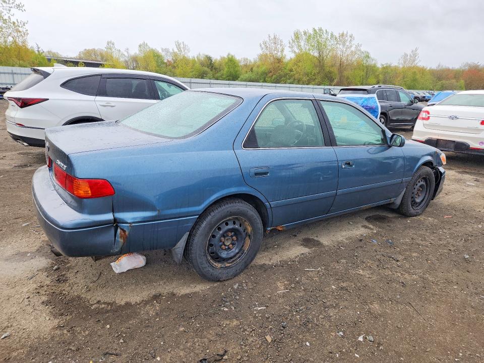 51966346 :رقم المزاد ، 4T1BG22K71U763153 vin ، 2001 Toyota Camry مزاد بيع