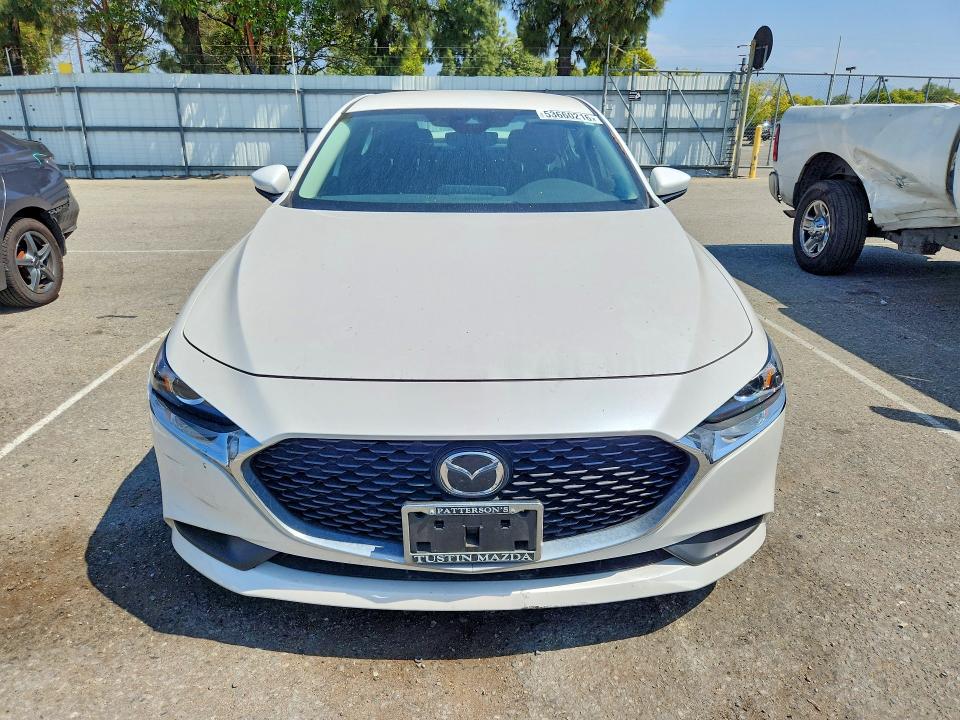 53660216 :رقم المزاد ، 3MZBPAAL8NM301538 vin ، 2022 Mazda 3 مزاد بيع