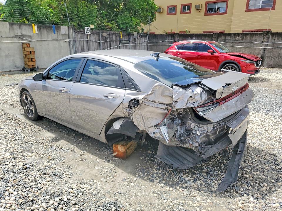 54177256 :رقم المزاد ، KMHLS4AG8PU611628 vin ، 2023 Hyundai Elantra مزاد بيع