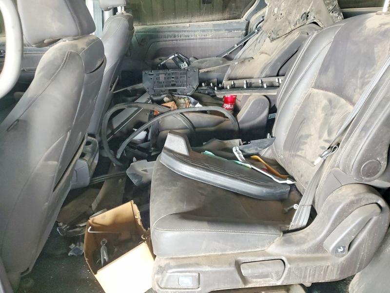 53439176 :رقم المزاد ، 5FNRL6H7XJB064987 vin ، 2018 Honda Odyssey مزاد بيع