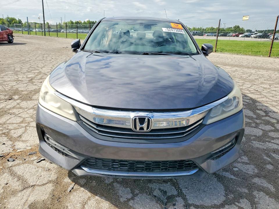 Продажа на аукционе авто 2017 Honda Accord, vin: 1HGCR2F84HA047437, номер лота: 52473086