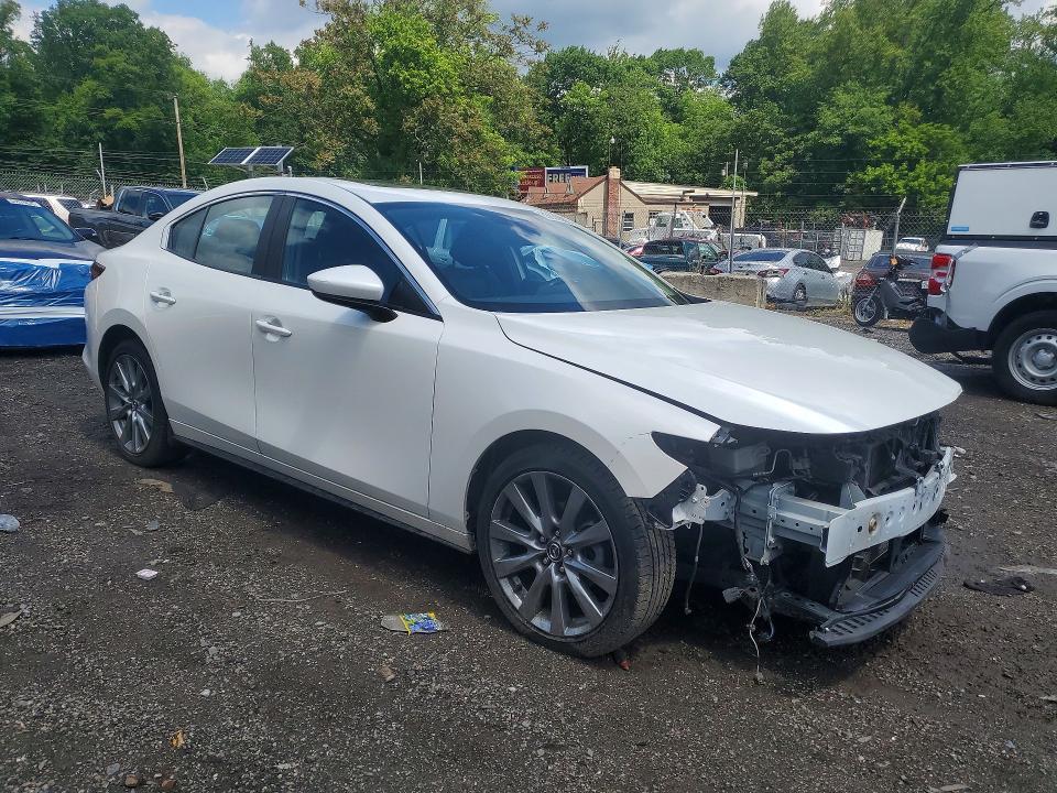 53032686 :رقم المزاد ، 3MZBPACL3MM251546 vin ، 2021 Mazda 3 مزاد بيع