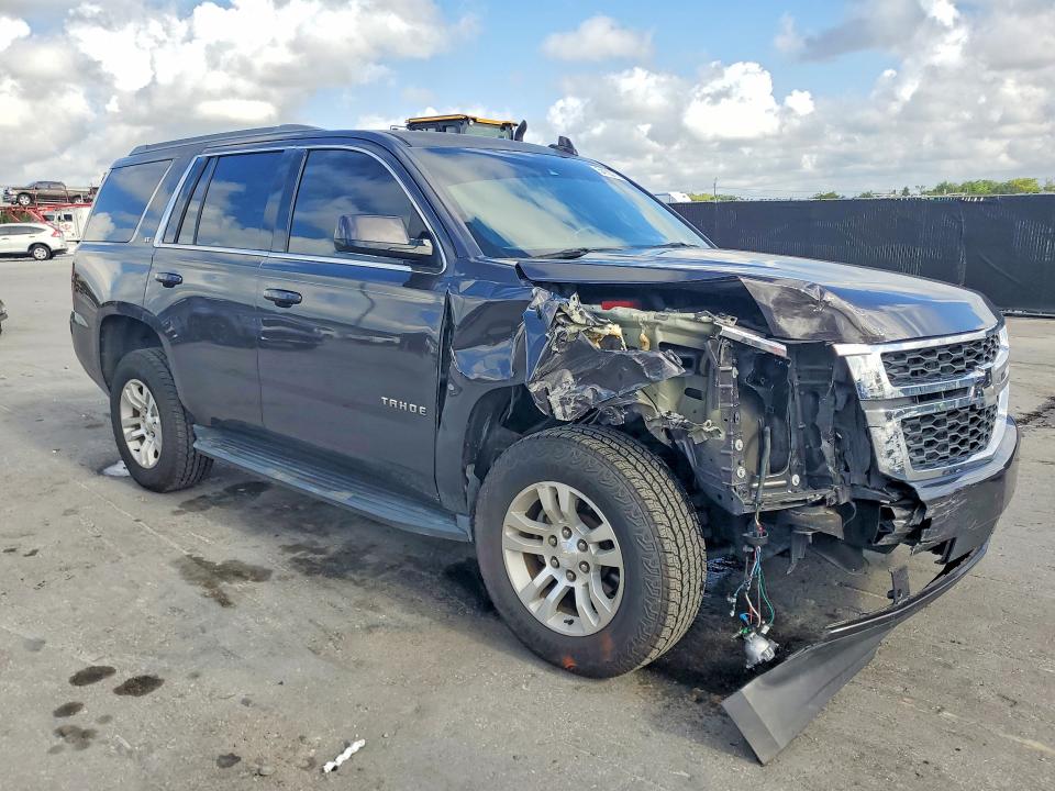 2017 Chevrolet Tahoe მანქანა იყიდება აუქციონზე, vin: 1GNSCBKC1HR217798, აუქციონის ნომერი: 54120776