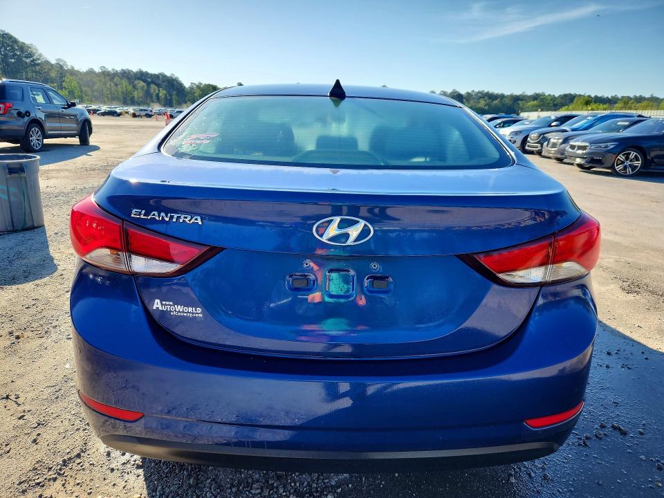 52146096 :رقم المزاد ، 5NPDH4AE9FH651568 vin ، 2015 Hyundai Elantra مزاد بيع
