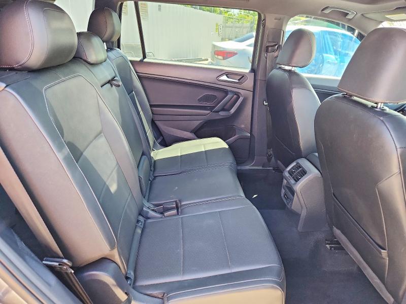 53301096 :رقم المزاد ، 3VV2B7AXXKM010284 vin ، 2019 Volkswagen Tiguan مزاد بيع