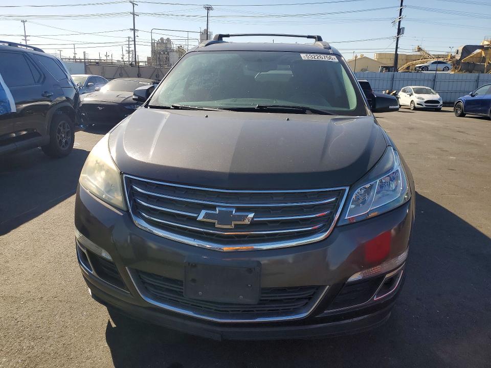 53226756 :رقم المزاد ، 1GNKRHKD1FJ352091 vin ، 2015 Chevrolet Traverse مزاد بيع