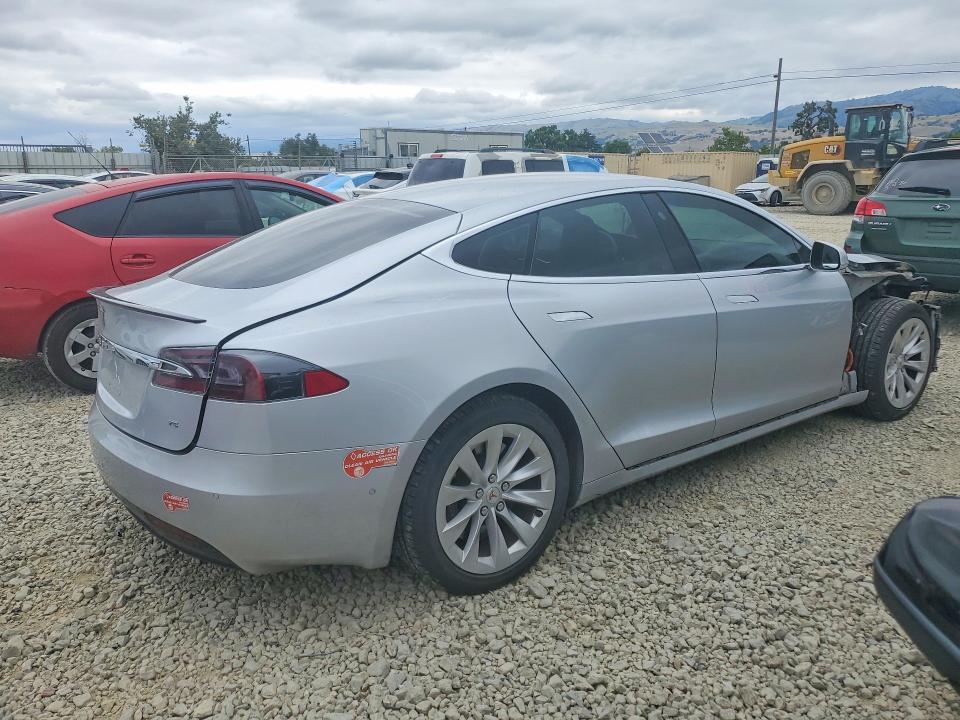 2017 Tesla Model S მანქანა იყიდება აუქციონზე, vin: 5YJSA1E1XHF197009, აუქციონის ნომერი: 52266066